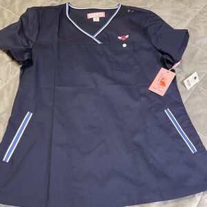 Women’s nwt scrub top med